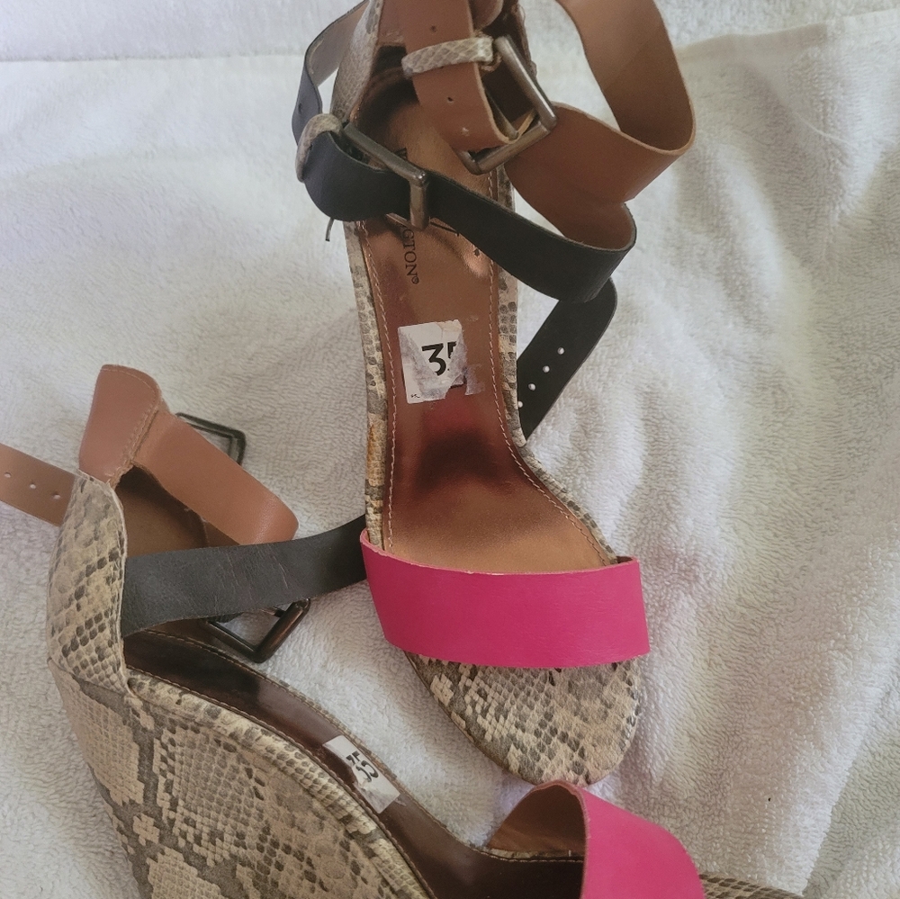 Worthington summer heels